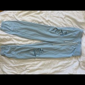 Preppy ripped sweatpants